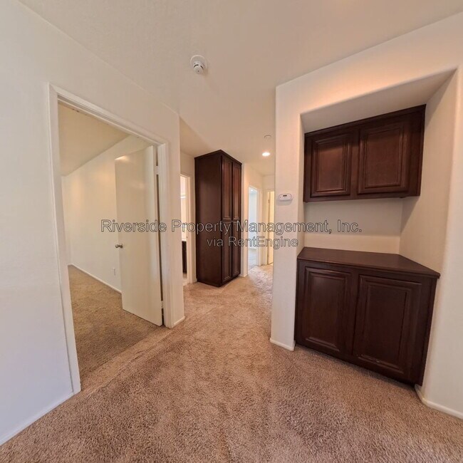 Building Photo - 4031 Cey Ct