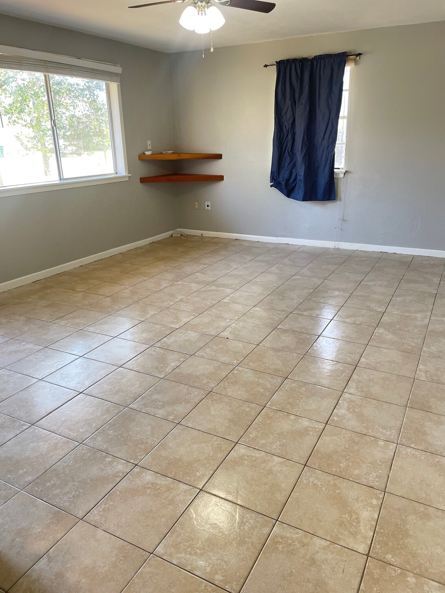 Building Photo - 34309 Pinetree Dr