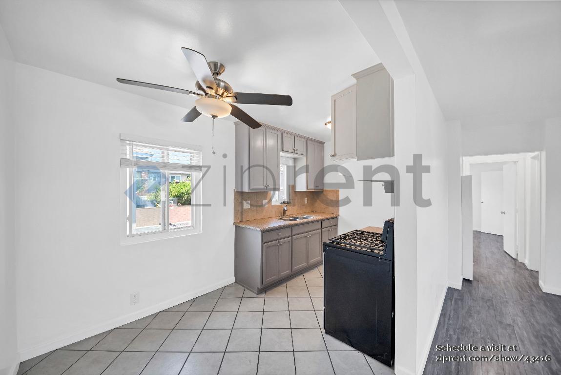 Building Photo - 837 S Sierra Vista Ave