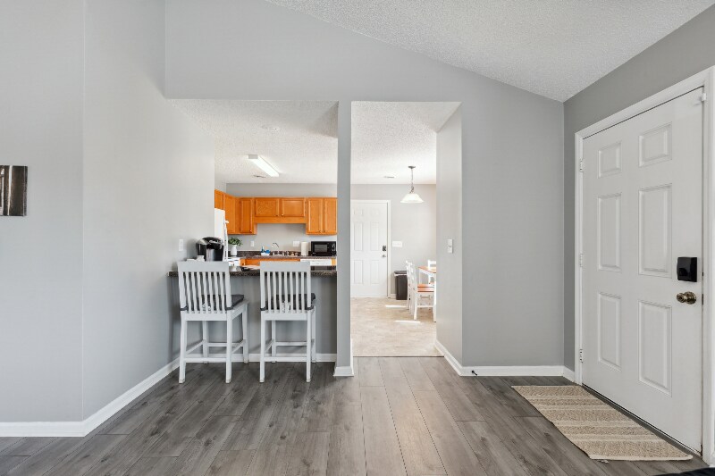 Building Photo - 6707 Low Bush Ct