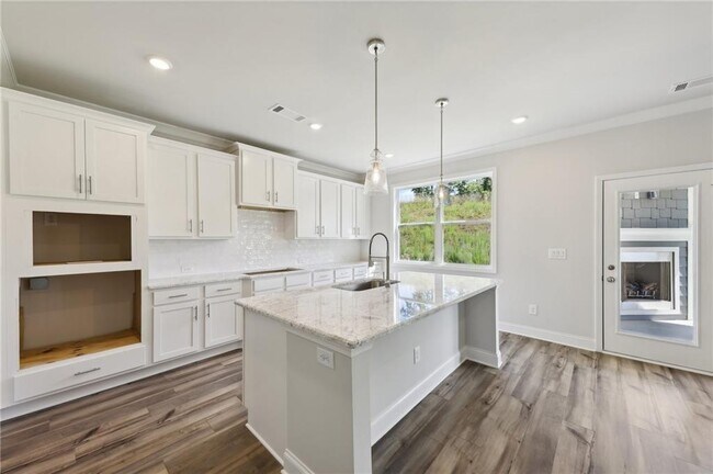 Building Photo - 6137 Black Pear Ln