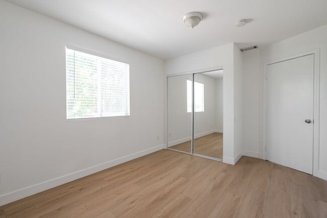 Building Photo - 5191 Alumni Pl