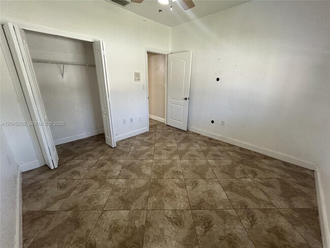 Building Photo - 8842 NW 142nd Ln