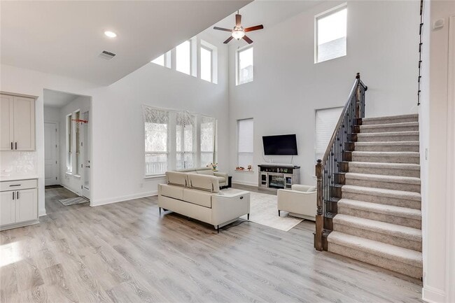 Building Photo - 2808 Stone Branch Dr