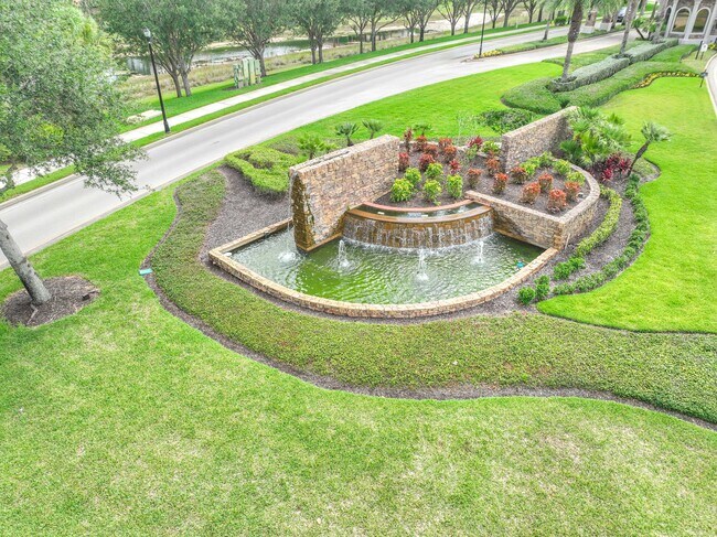 Building Photo - 2875 Cinnamon Bay Cir