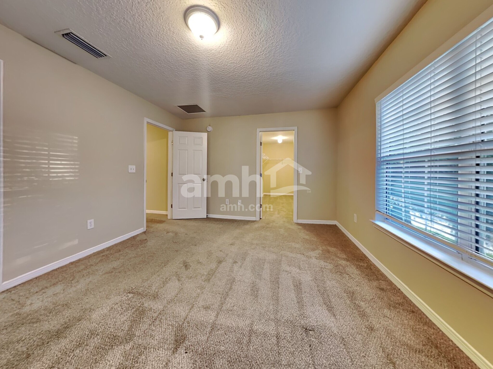 Building Photo - 7652 Vandalay Dr