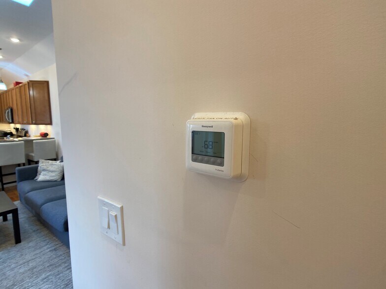 Building Photo - 14 Flint St