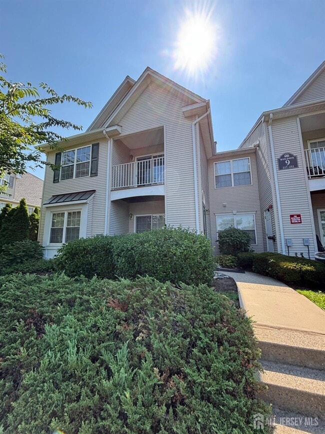 Building Photo - 218 Cambridge Ct