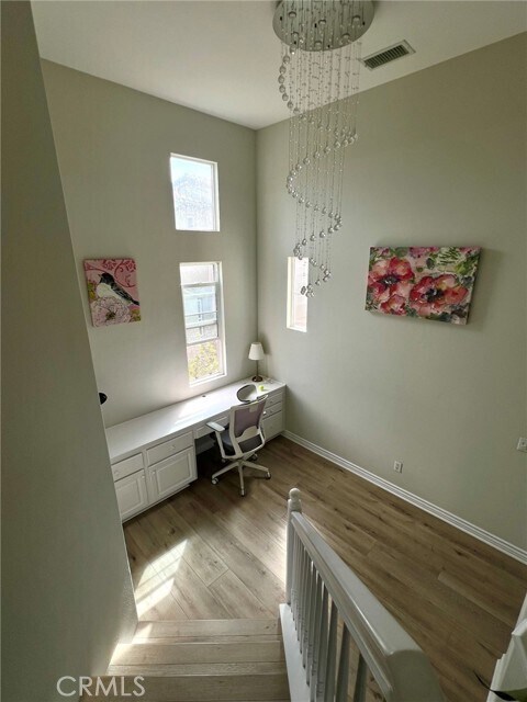 Building Photo - 317 Tall Oak