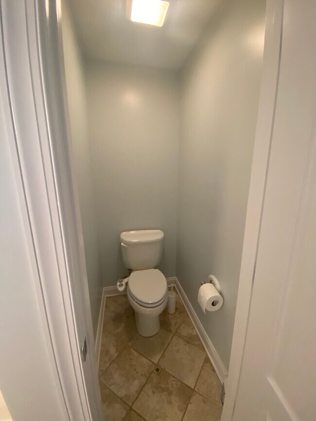 Building Photo - 112 Northbrook Dr