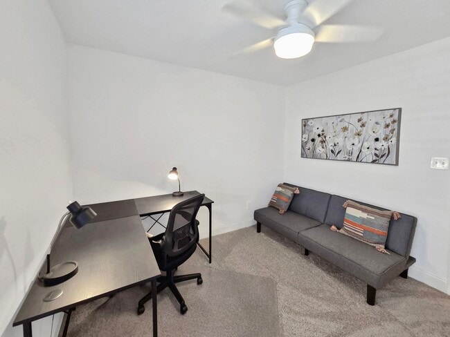 Building Photo - Charming Fully Furnished 3-Bedroom, 2-Bath...