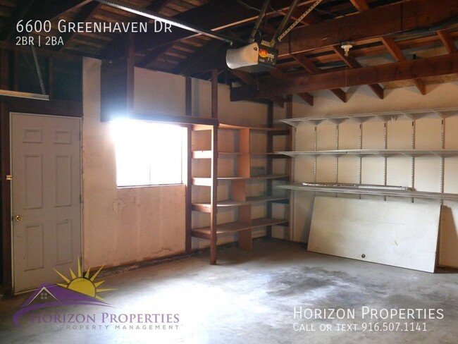 Building Photo - Cozy 2 Bed 2 Bath 1,864sqft Duplex in Gree...