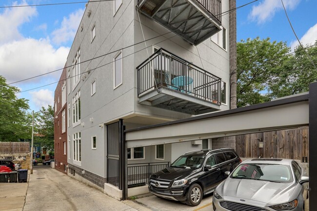 Building Photo - Lovely 2 BR/ 2 BA Condo in Adams Morgan!