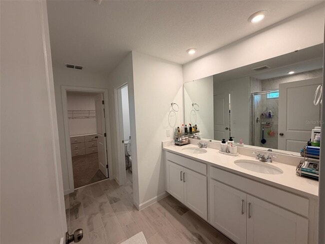 Building Photo - 2700 Sweet Acacia Dr