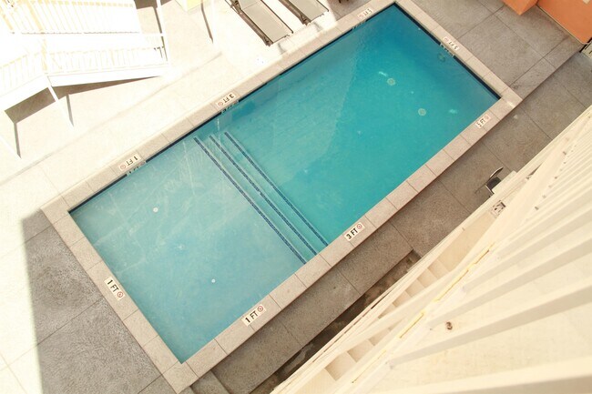Building Photo - 502 Shiloh Dr