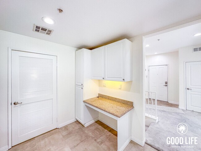 Building Photo - OC: Spacious 2BD/2.5BA Condo in Irvine with Resort-Style Amenities, Private Balcony & In-Unit Lau...