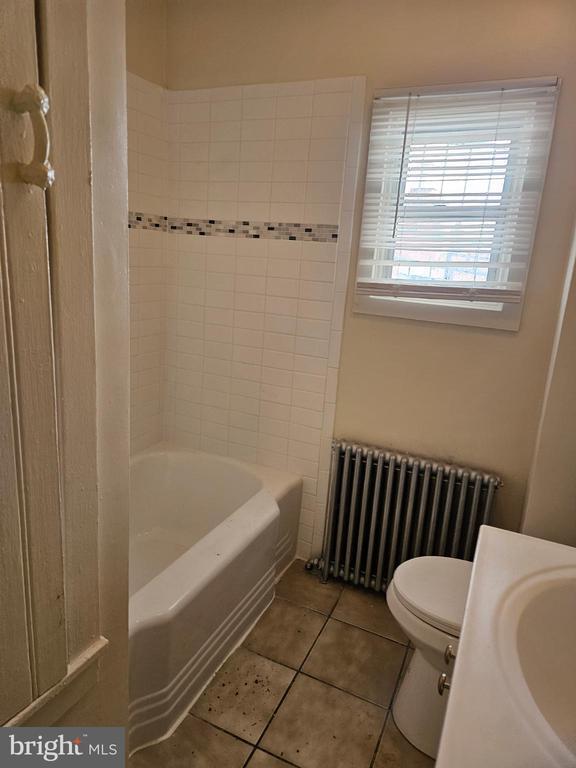 Building Photo - 801 N Jordan St