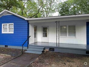 Building Photo - 916 Northside Dr