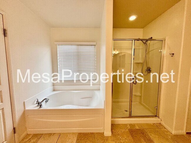 Building Photo - 16677 Desert Lily St