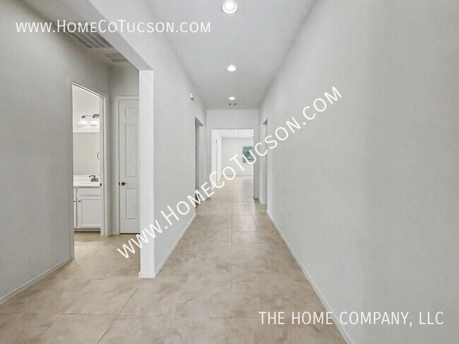 Building Photo - 38628 S Running Roses Ln