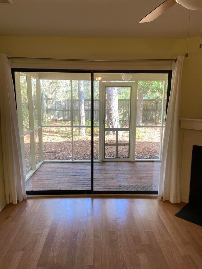 Building Photo - 1507 Military Cutoff Rd