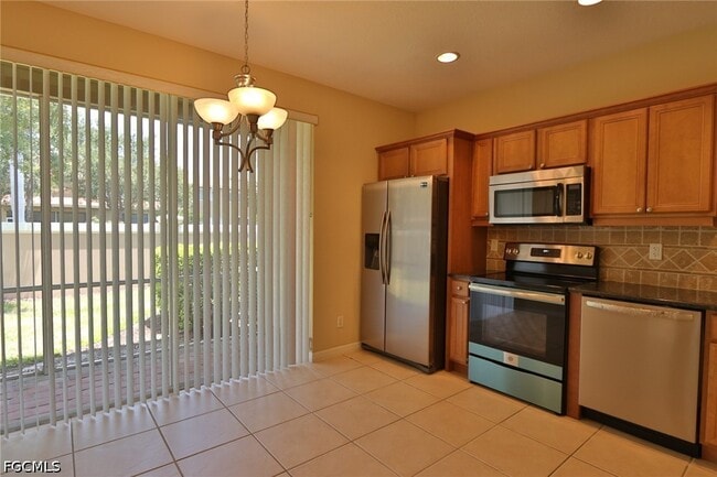 Building Photo - 17615 Brickstone Loop