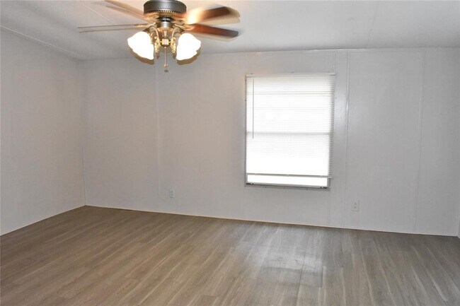 Building Photo - 22530 Yancy Rd