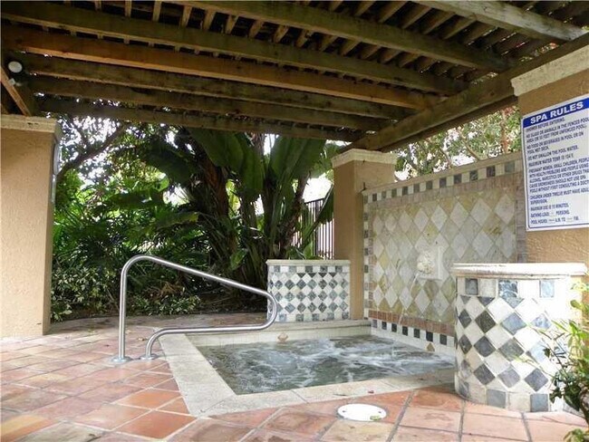 Building Photo - 4836 State Rd