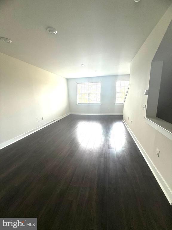 Building Photo - 145 Growden Lndg