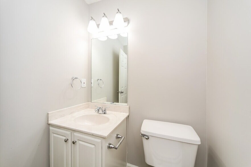 Building Photo - 7135 Lindsey Leaf Cove
