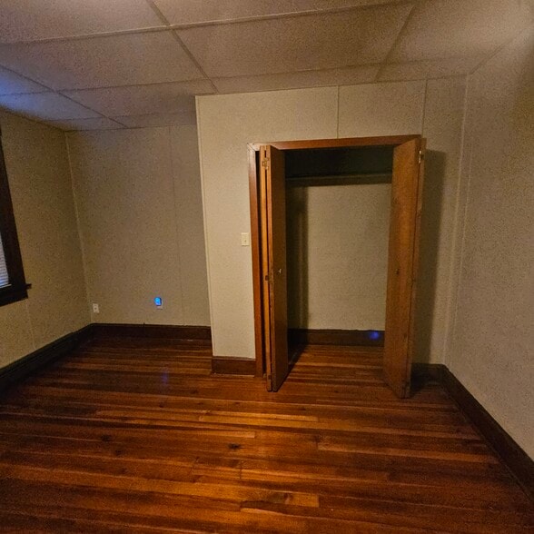 Front Bedroom Closet 2 - 186 E Main St