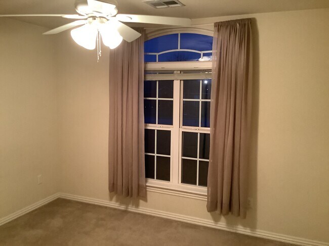 Guest bed room (east) - 431 Firewood Dr