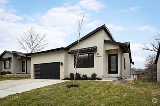 Building Photo - Four Bedroom Single Family Home