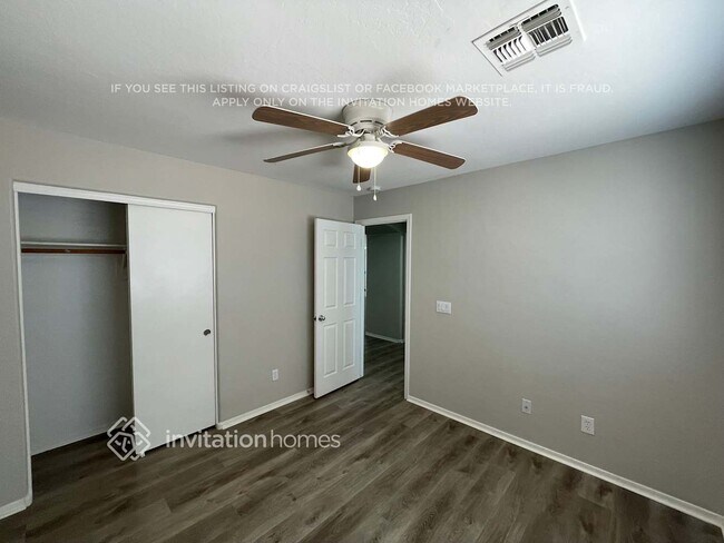 Building Photo - 1894 S 216th Ln