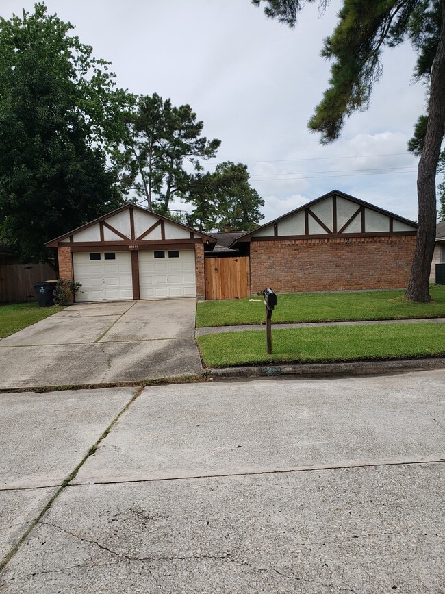 Building Photo - 23103 Good Dale Ln