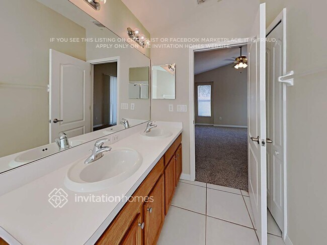 Building Photo - 508 Delwood Breck St