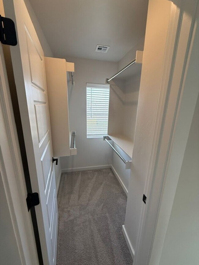 Building Photo - Beautiful  Home in Edmond