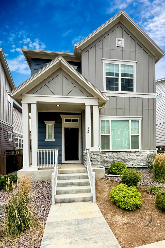 Building Photo - Modern Single-Family Home in Desirable Gold Hill Mesa — Built in 2021