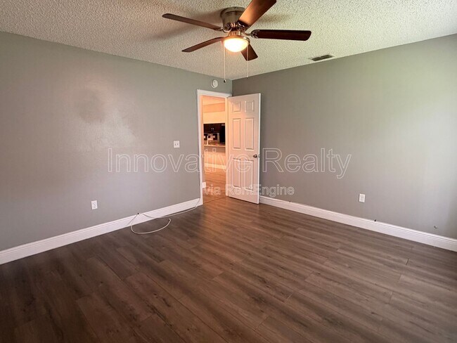 Building Photo - 1025 Derbyshire Dr