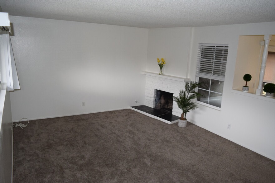 Living Room with Fireplace - 1945 Evergreen St