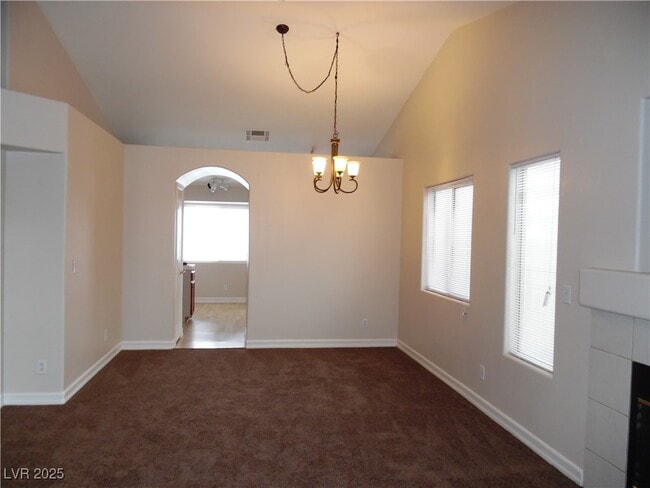 Building Photo - 9120 Dolente Ave