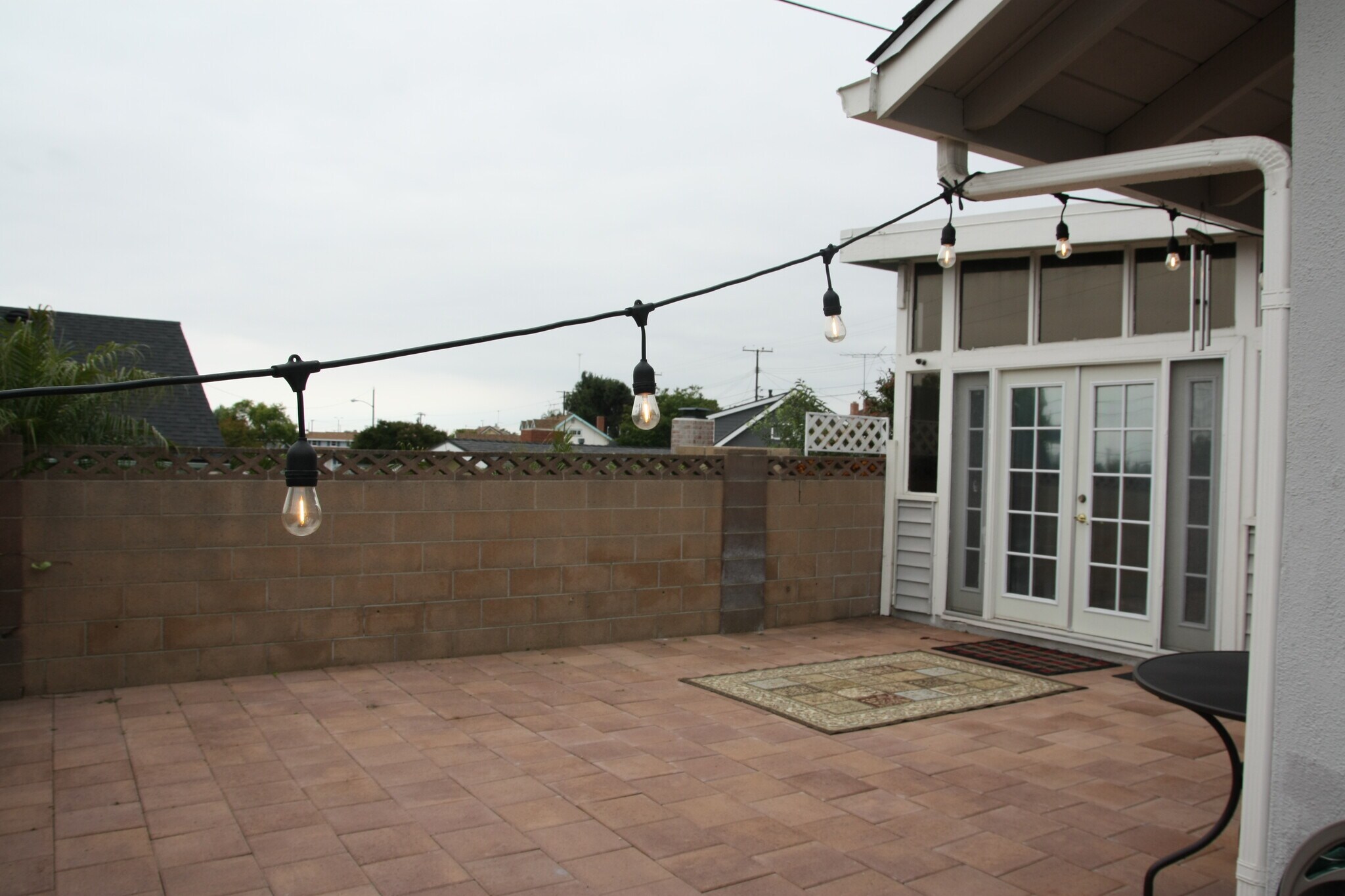 Building Photo - 15666 Hesse Dr