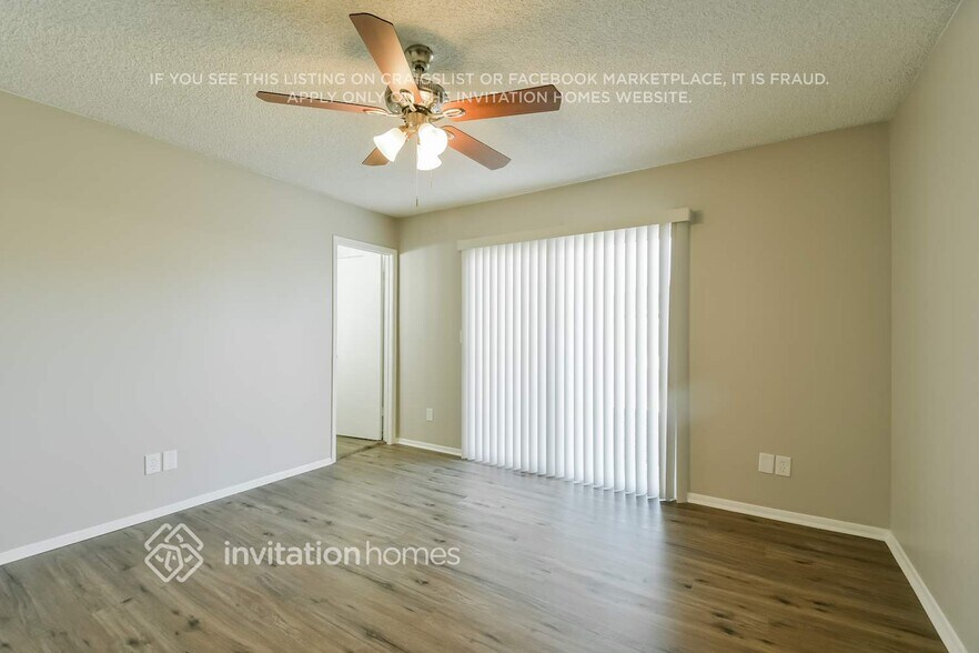 Building Photo - 2144 W Wickieup Ln