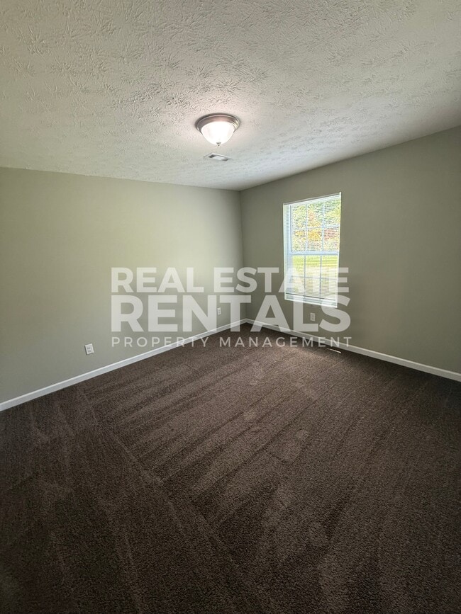 Building Photo - 1497 Van Buren Ave