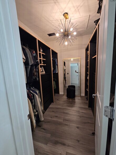 Building Photo - 1 Sadie Cir