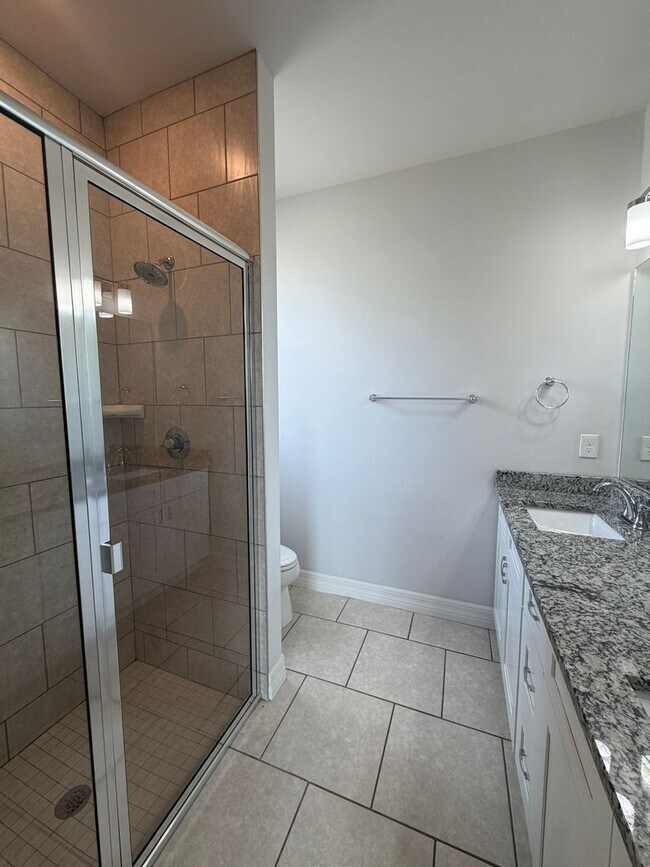 Building Photo - 1129 San Cristobal Ave