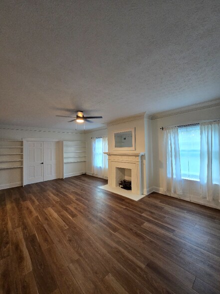 Building Photo - 2472 Overlook Rd