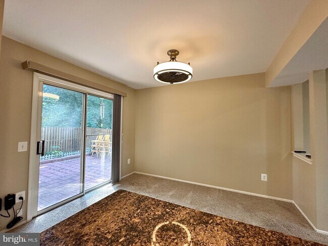 Building Photo - 6123 Martins Landing Ct