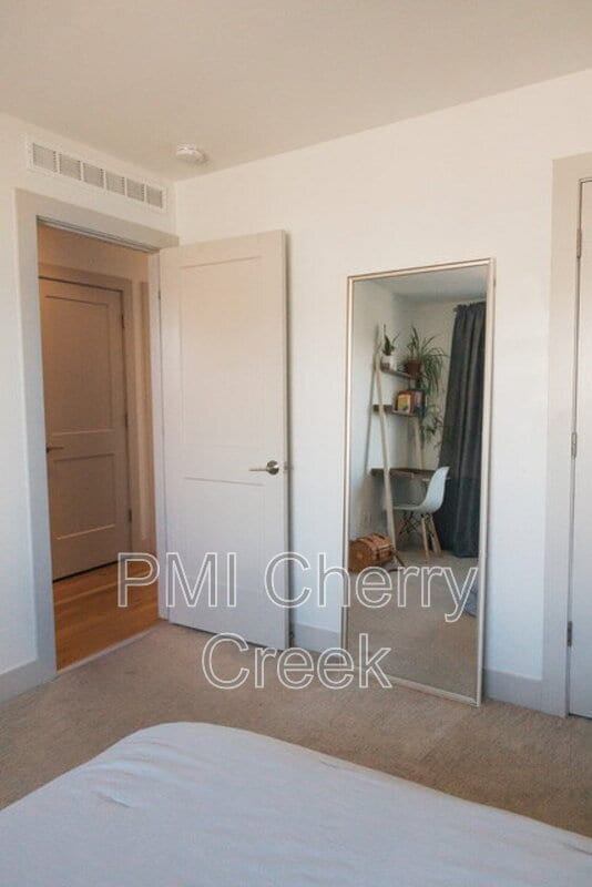 Building Photo - 2819 Jackson St