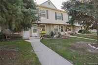 Building Photo - 119 Floral Ave